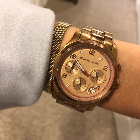 Michael Kors Rose Gold Watch - Picture 1 of 4